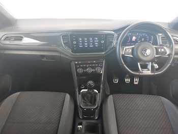 Used Volkswagen T-Roc 2019 for sale - 79157607: Photo