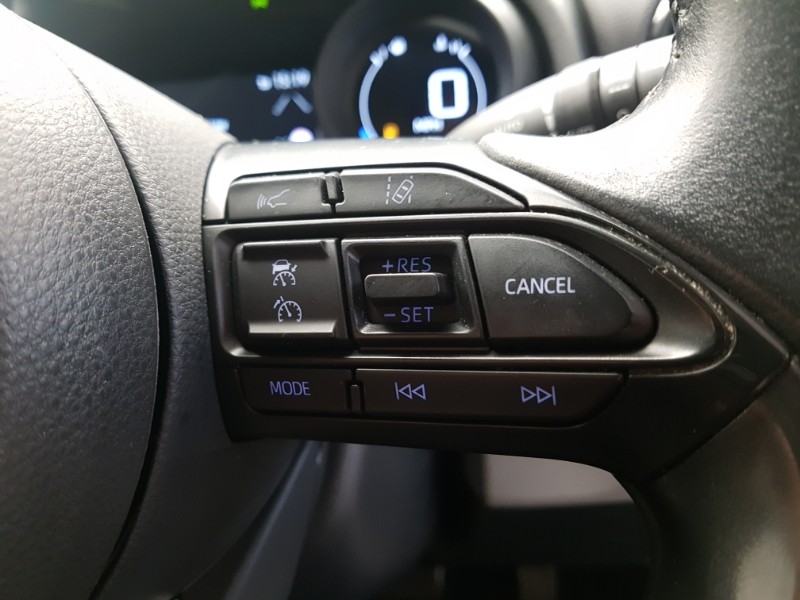 Used Toyota Yaris Cross 2022 for sale - 77070396: Photo 14