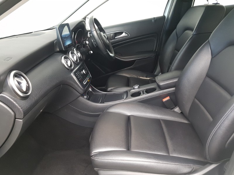 Used Mercedes-Benz A-Class 2017 for sale - 77509385: Photo 5