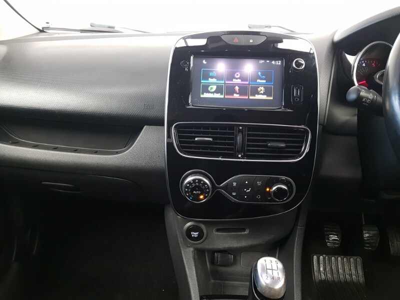 Used Renault Clio 2018 for sale - 76343477: Photo 11