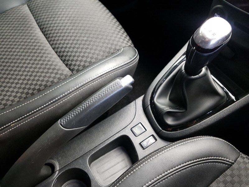 Used Renault Clio 2018 for sale - 76343477: Photo 17