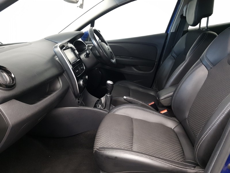 Used Renault Clio 2018 for sale - 76343477: Photo 5