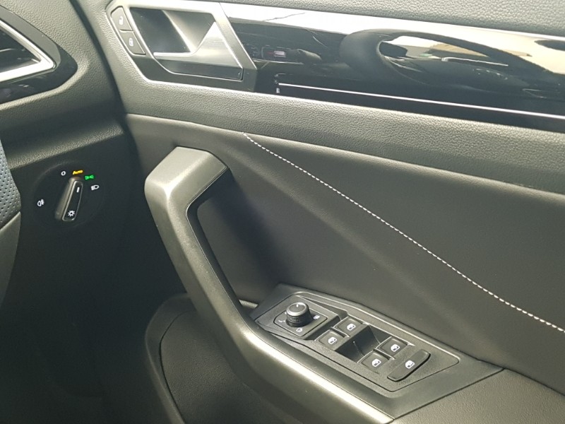 Used Volkswagen T-Roc 2025 for sale - 77024649: Photo 19