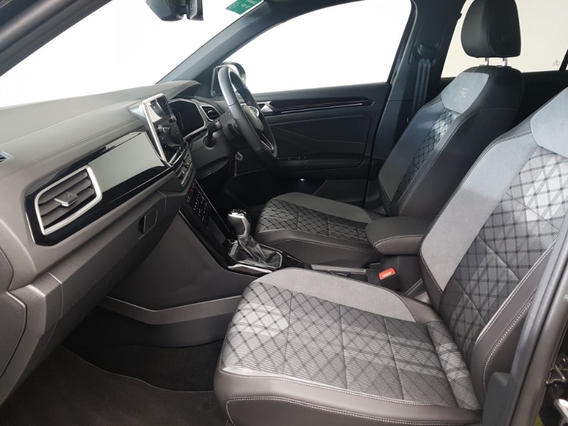 Used Volkswagen T-Roc 2025 for sale - 77024649: Photo 5