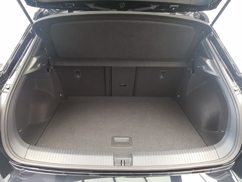 Used Volkswagen T-Roc 2025 for sale - 77024649: Photo 8