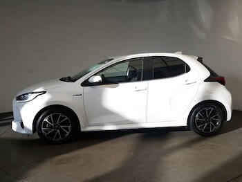 Used Toyota Yaris 2021 for sale - 77352380: Photo