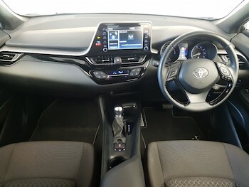 Used Toyota C-HR 2023 for sale - 77656964: Photo
