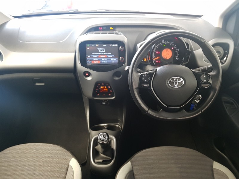 Used Toyota AYGO 2018 for sale - 76325820: Photo 2