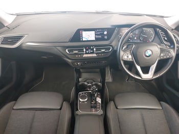Used BMW 2 Series 2021 for sale - 79070527: Photo