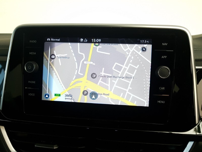 Used Volkswagen T-Roc 2024 for sale - 76120931: Photo 10