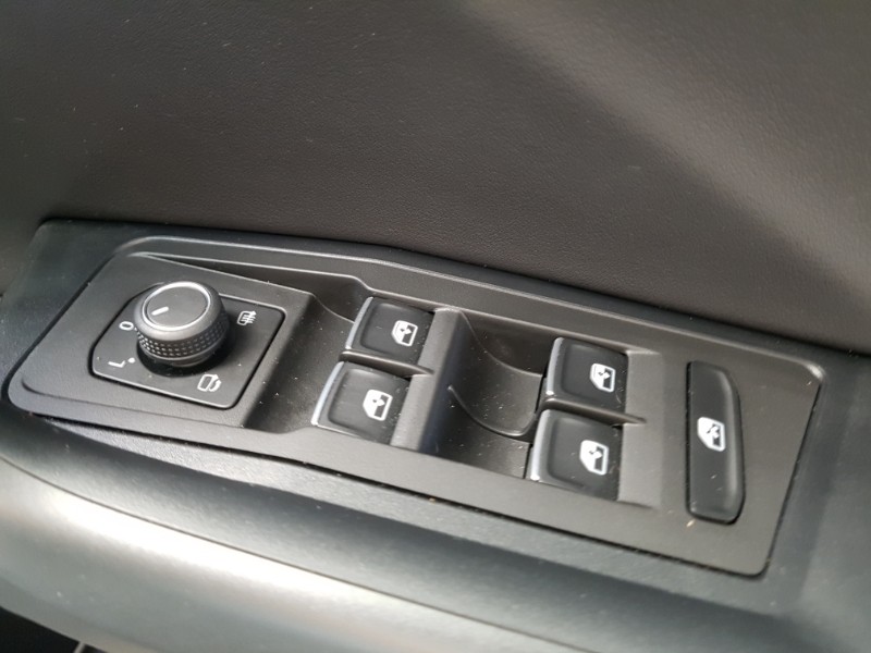 Used Volkswagen T-Roc 2024 for sale - 76120931: Photo 12
