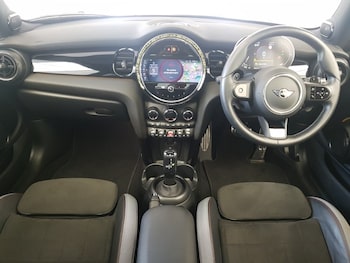 Used MINI Cooper 2023 for sale - 75934080: Photo