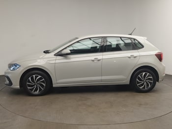 Used Volkswagen Polo 2024 for sale - 78945600: Photo
