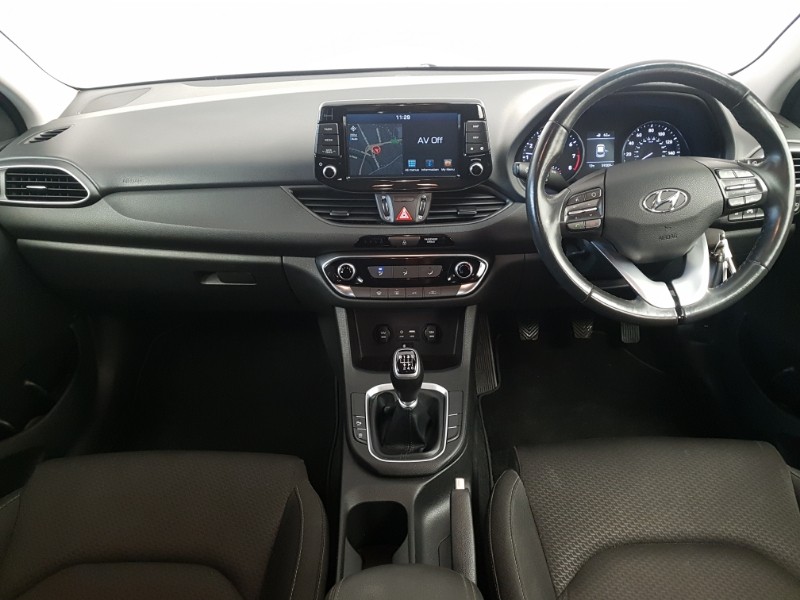 Used Hyundai i30 2018 for sale - 76543592: Photo 2