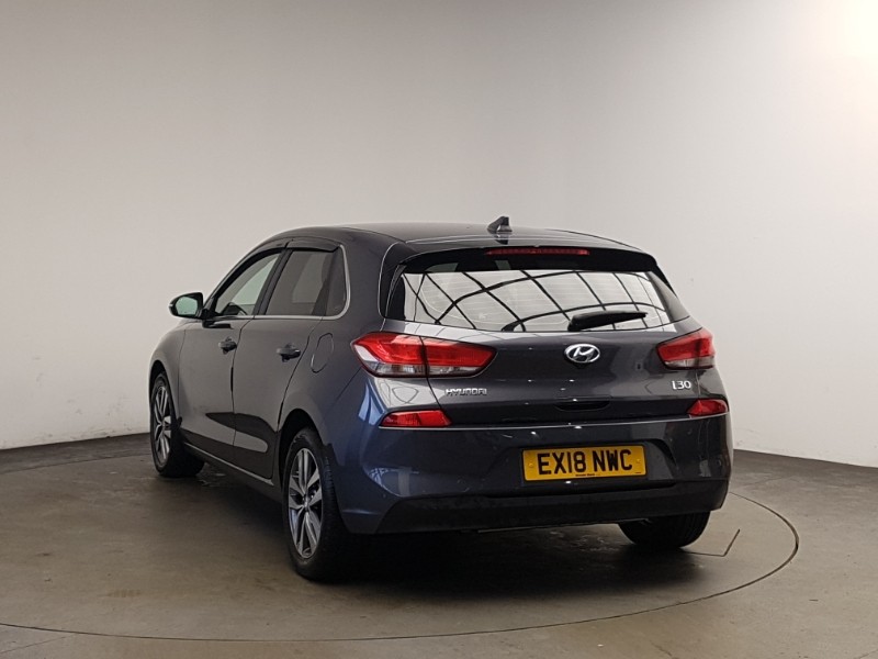 Used Hyundai i30 2018 for sale - 76543592: Photo 3