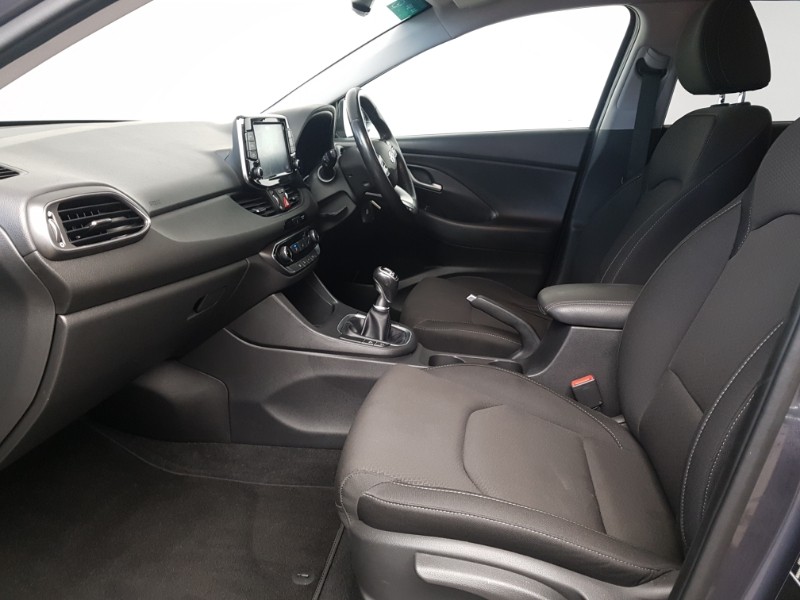 Used Hyundai i30 2018 for sale - 76543592: Photo 5