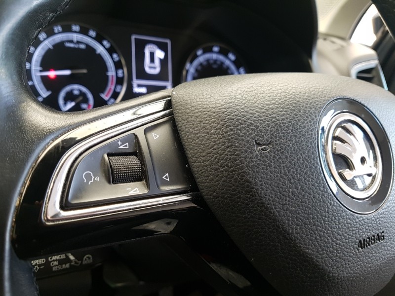 Used Skoda Karoq 2018 for sale - 76404000: Photo 15