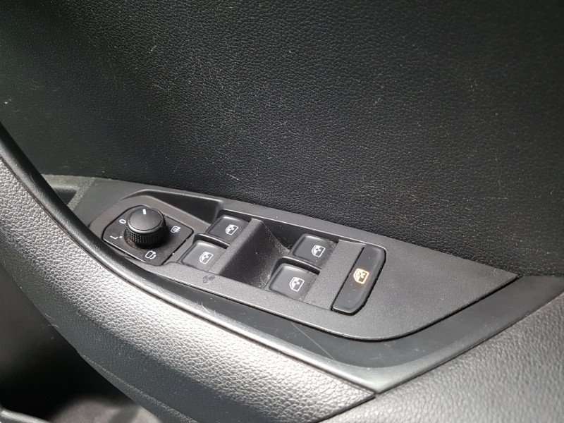 Used Skoda Karoq 2018 for sale - 76404000: Photo 18