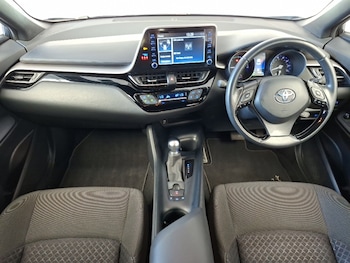 Used Toyota C-HR 2023 for sale - 79612342: Photo