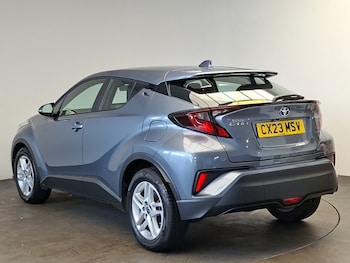 Used Toyota C-HR 2023 for sale - 79612342: Photo