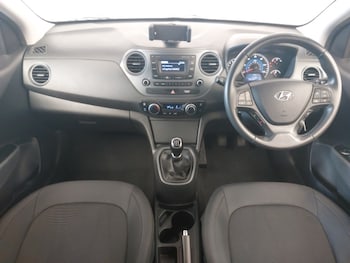 Used Hyundai i10 2017 for sale - 78704139: Photo