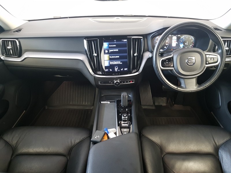Used Volvo V60 2021 for sale - 78013463: Photo 2