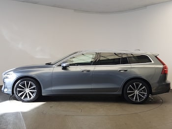 Used Volvo V60 2021 for sale - 78013463: Photo