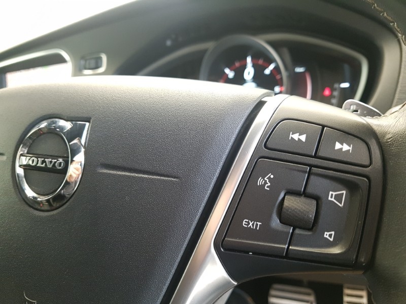 Used Volvo V40 2019 for sale - 76639514: Photo 15