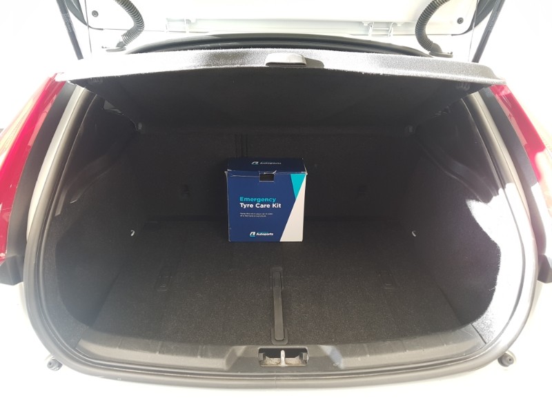 Used Volvo V40 2019 for sale - 76639514: Photo 8