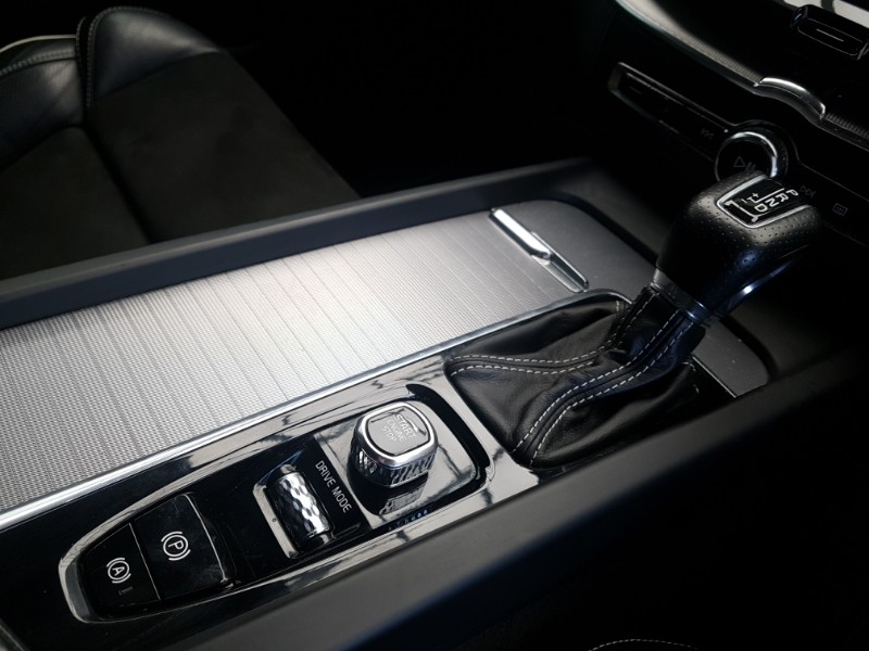 Used Volvo XC60 2018 for sale - 77580233: Photo 17