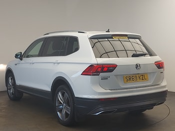Used Volkswagen Tiguan Allspace 2019 for sale - 79157623: Photo