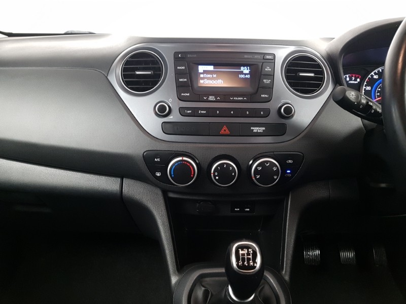 Used Hyundai i10 2019 for sale - 77252474: Photo 11