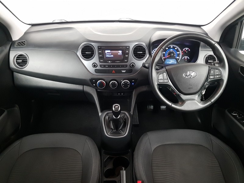 Used Hyundai i10 2019 for sale - 77252474: Photo 2
