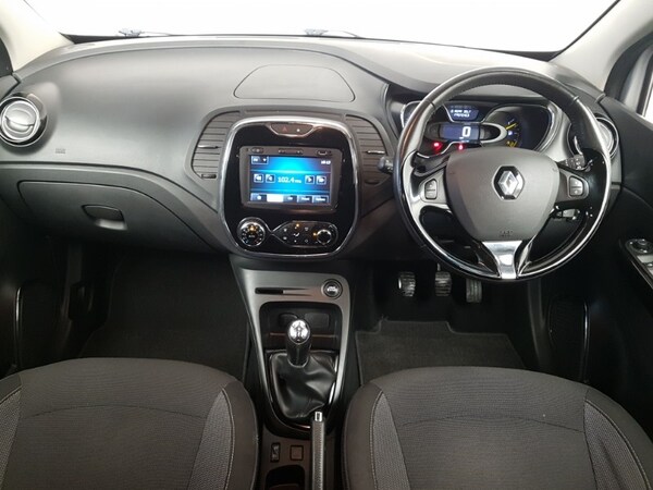Used Renault Captur 2015 for sale - 76229953: Photo 2