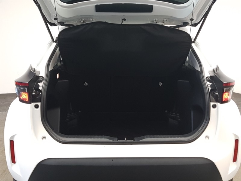 Used Toyota Yaris Cross 2022 for sale - 77948201: Photo 8