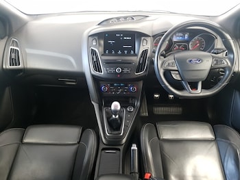 Used Ford Focus 2017 for sale - 75926301: Photo