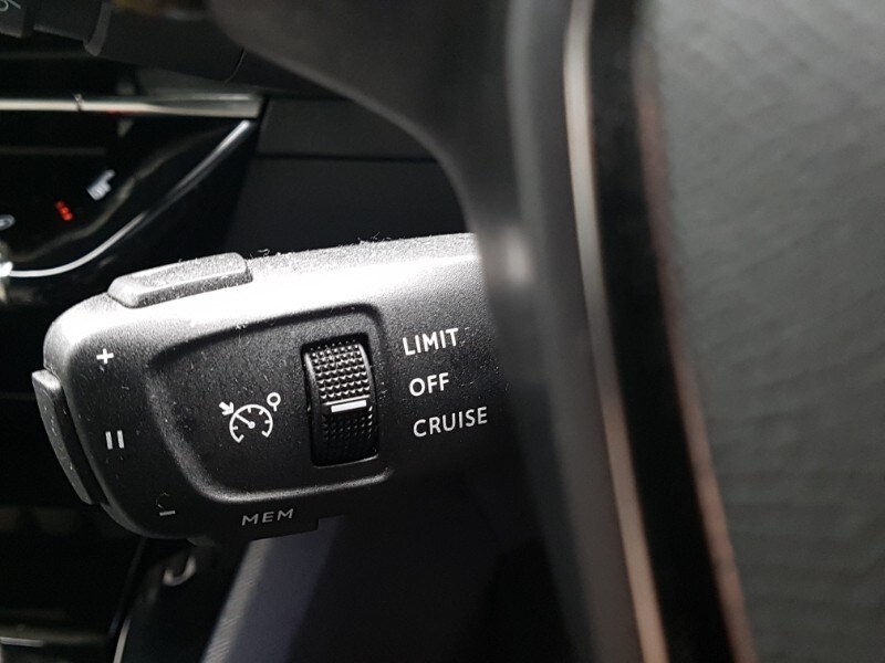 Used Peugeot 2008 2021 for sale - 77448974: Photo 17