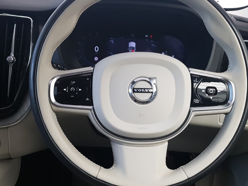 Used Volvo XC60 2023 for sale - 78093652: Photo 11