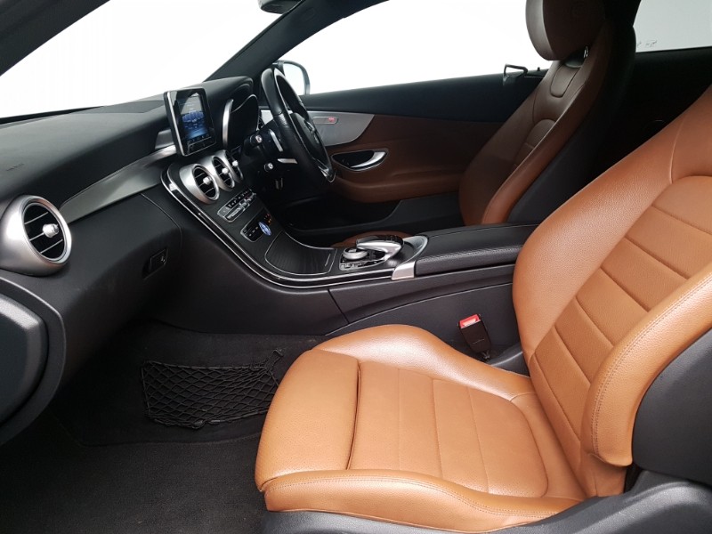 Used Mercedes-Benz C Class 2017 for sale - 76911926: Photo 5