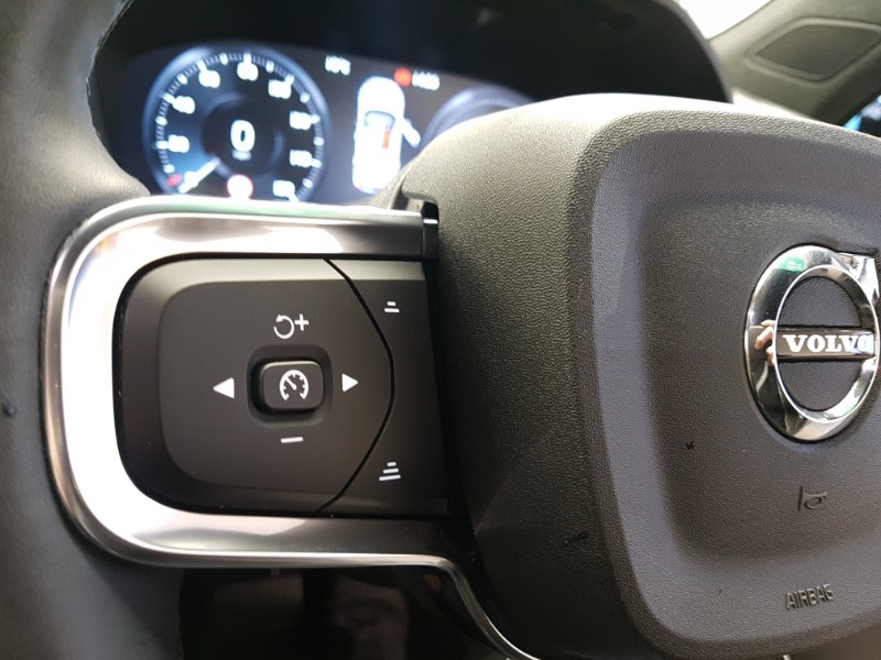 Used Volvo XC40 2023 for sale - 77278406: Photo 15