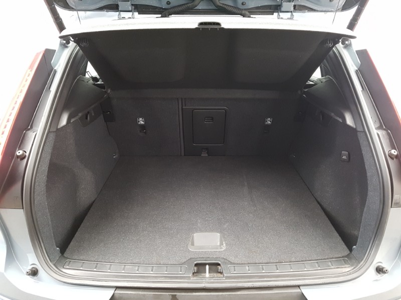 Used Volvo XC40 2023 for sale - 77278406: Photo 8