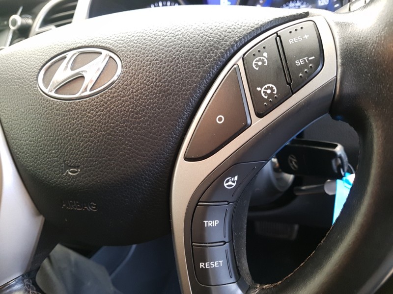 Used Hyundai i30 2013 for sale - 77318810: Photo 14