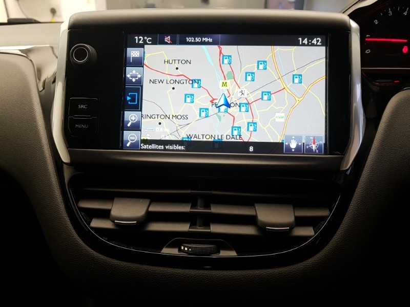 Used Peugeot 208 2014 for sale - 76897794: Photo 13