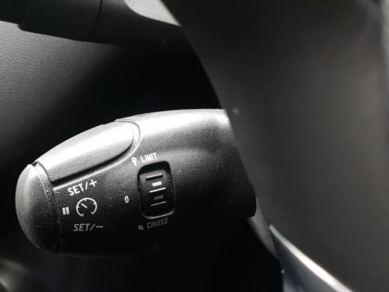 Used Peugeot 208 2014 for sale - 76897794: Photo 17