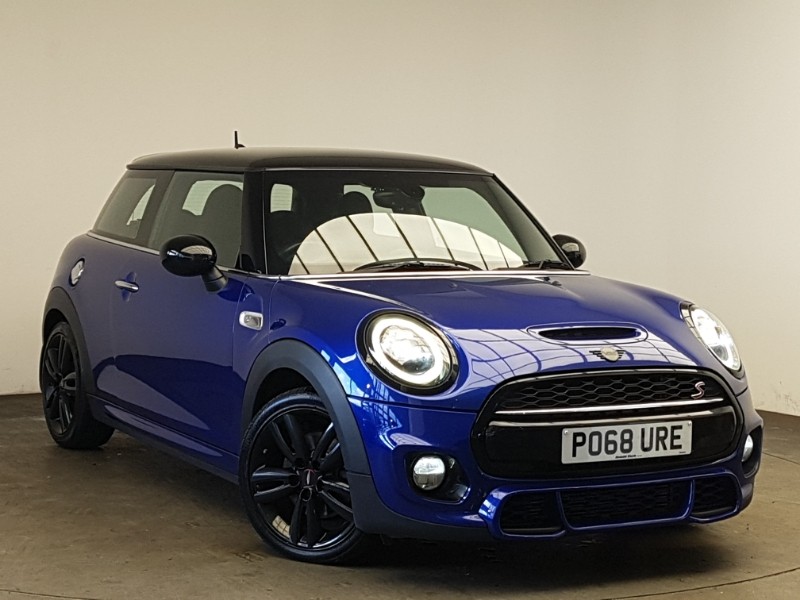 Used MINI Hatch 2018 for sale - 76636563: Photo 1