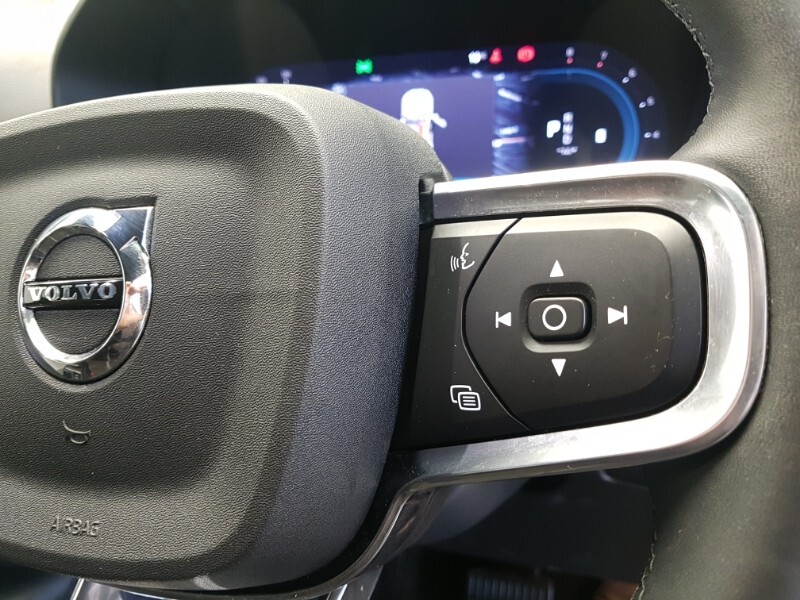 Used Volvo XC40 2023 for sale - 77777288: Photo 16