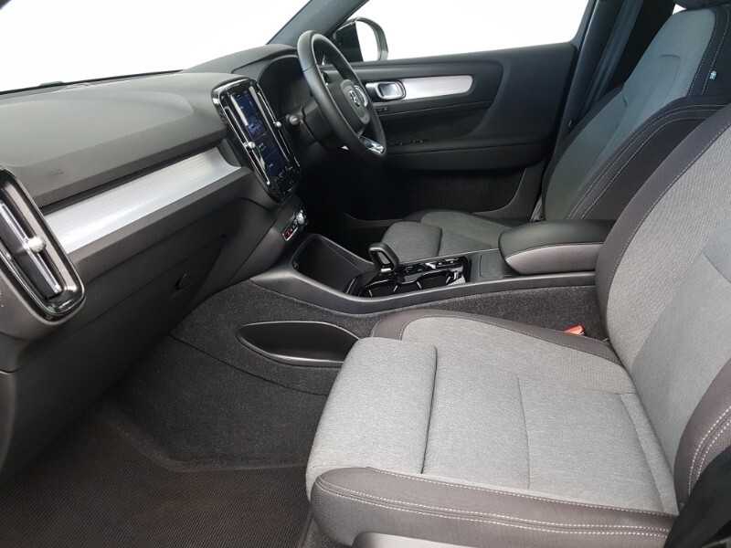 Used Volvo XC40 2023 for sale - 77777288: Photo 5