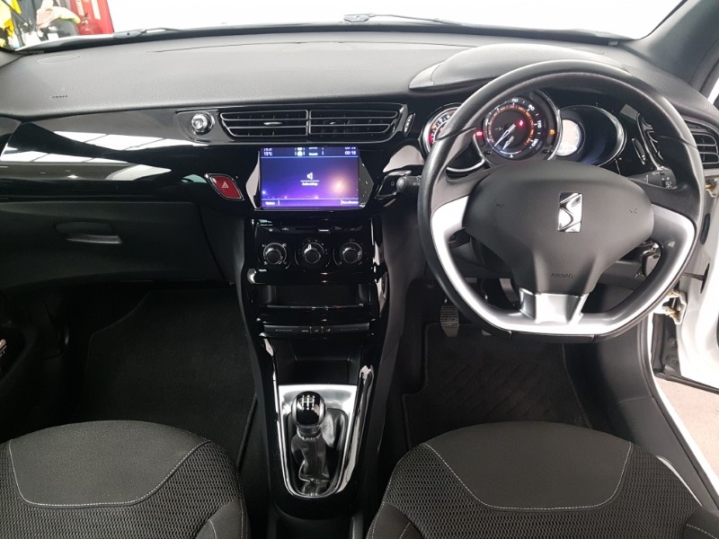 Used DS Automobiles DS 3 2015 for sale - 76947561: Photo 2