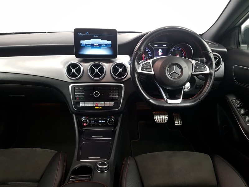 Used Mercedes-Benz GLA 2019 for sale - 77969371: Photo 2