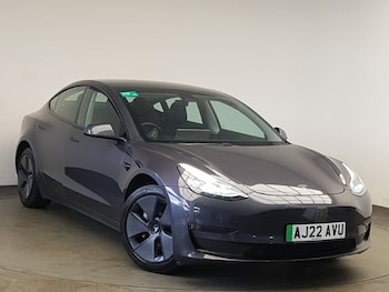 2022 - Long Range AWD 4dr Auto